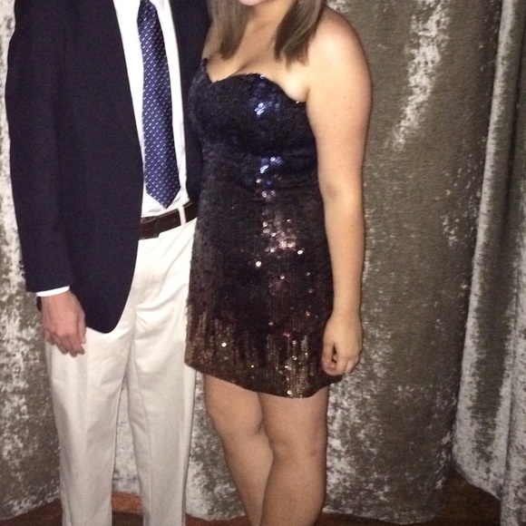 Multicolored short sequined strapless dress - Picture 4 of 5